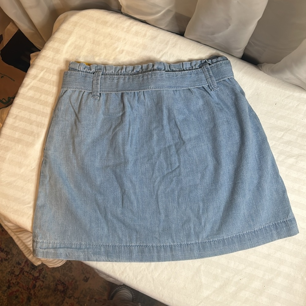 NWT Cat & Jack, light denim MIDI Skirt, pockets. Girls size S (6/7). - Picture 2 of 6
